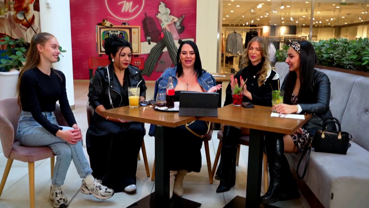 Nákupné maniačky -  téma Obleč sa na chalupu v zime